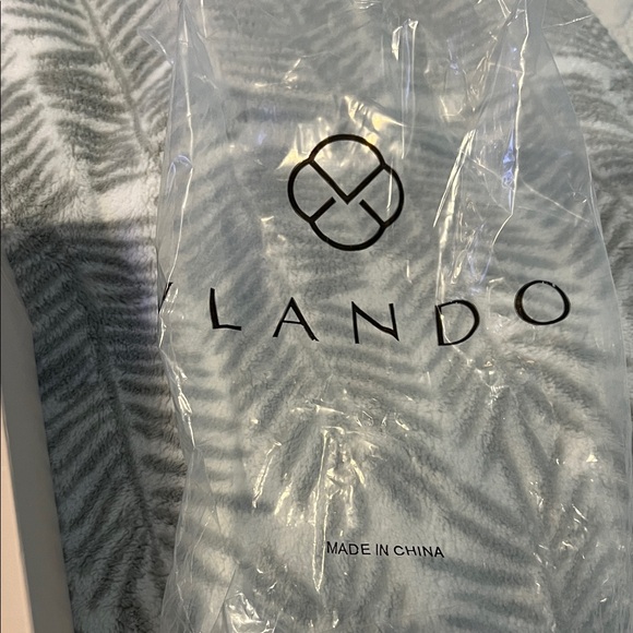 Cream Jewelry Organizer - Picture 4 of 6